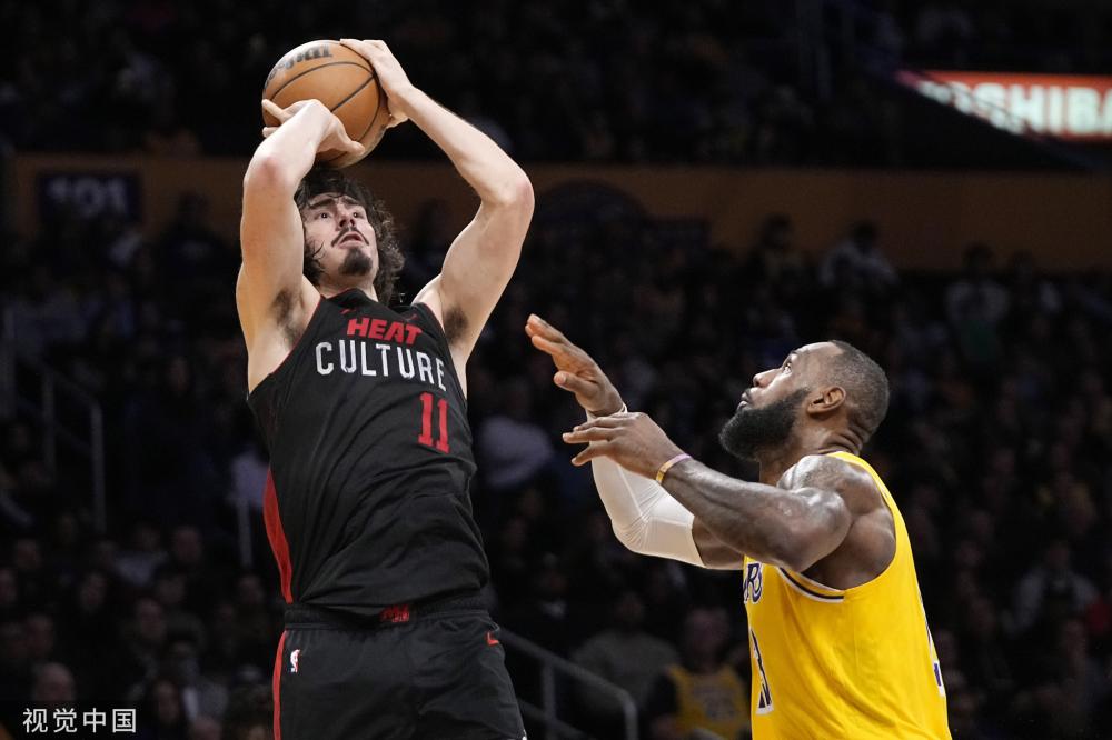 与细致的服 与细致的服